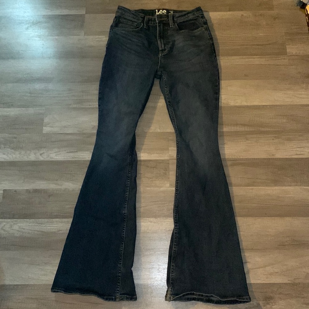 Flared jeans!!